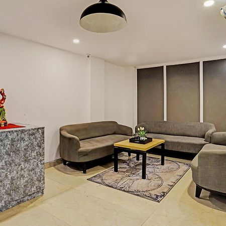 גורגאון Super Townhouse Sector 57 Near Bestech Central Square Mall מראה חיצוני תמונה