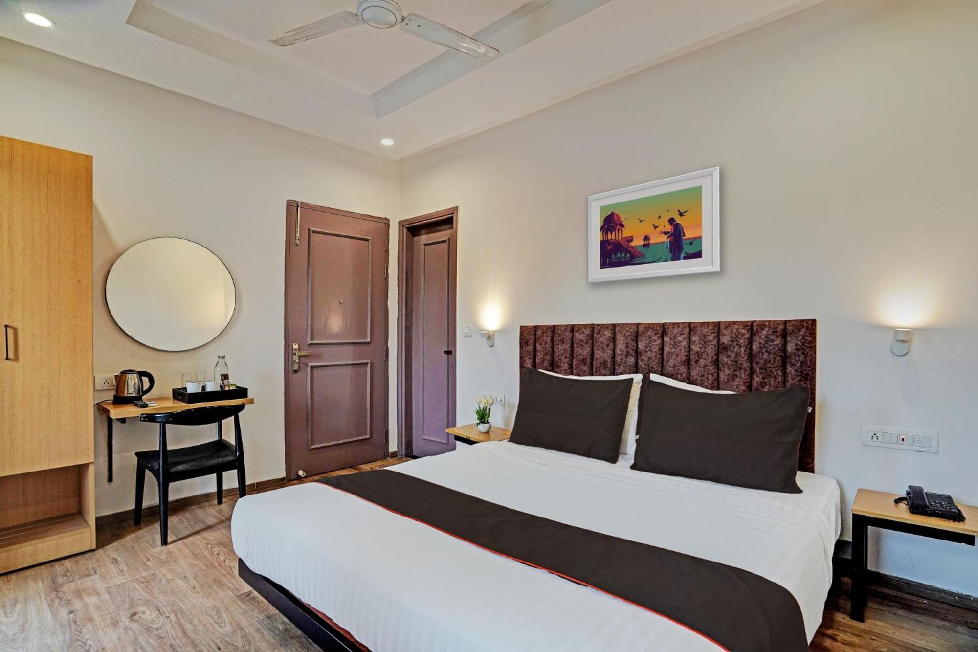גורגאון Super Townhouse Sector 57 Near Bestech Central Square Mall מראה חיצוני תמונה