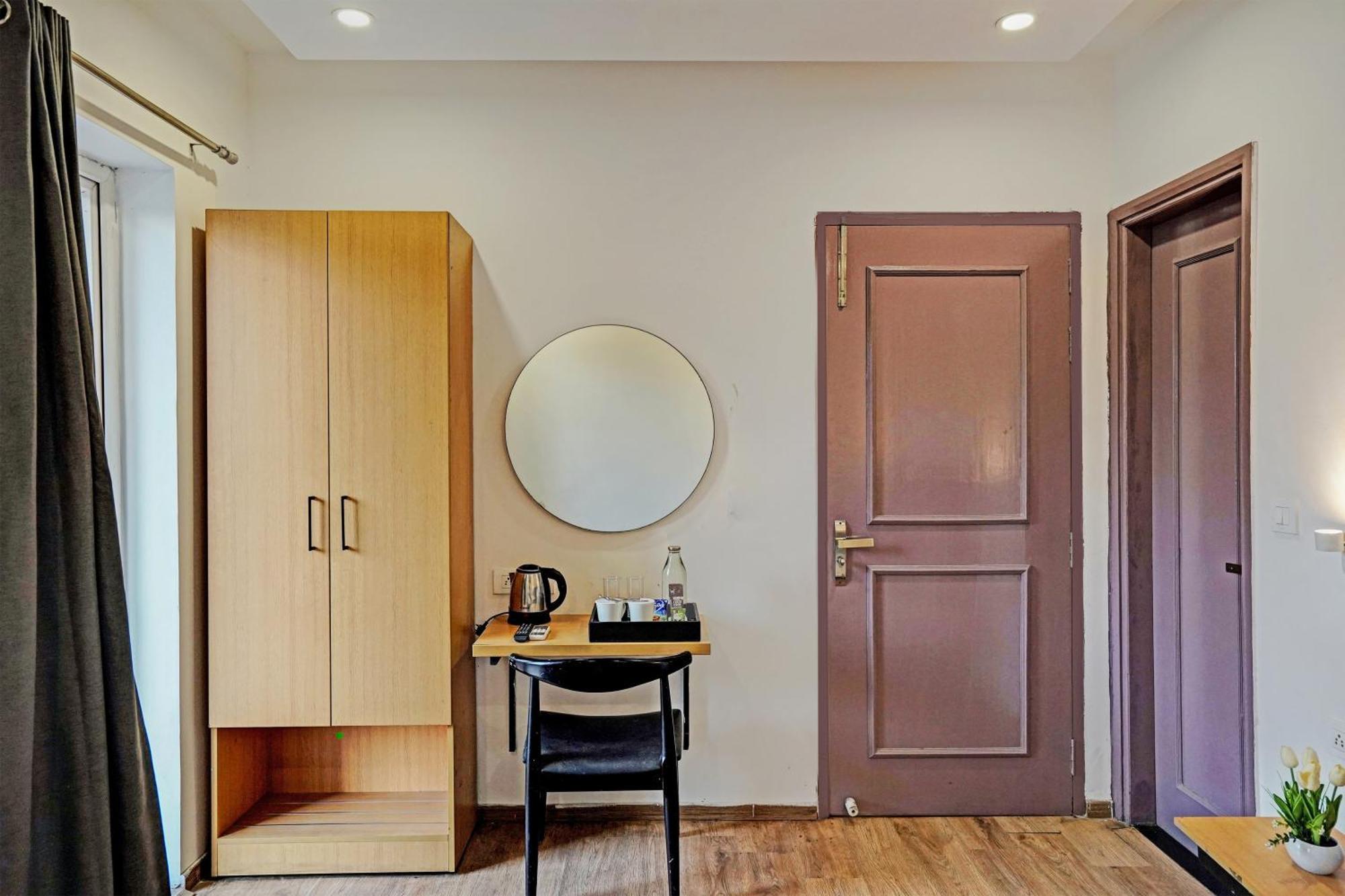גורגאון Super Townhouse Sector 57 Near Bestech Central Square Mall מראה חיצוני תמונה
